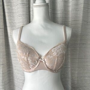 Victoria's Secret Lace Bra in Cream